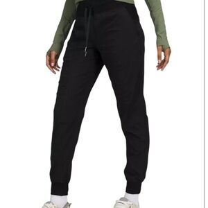 Lululemon Athletica Dance Studio Jogger Sz 6 Women